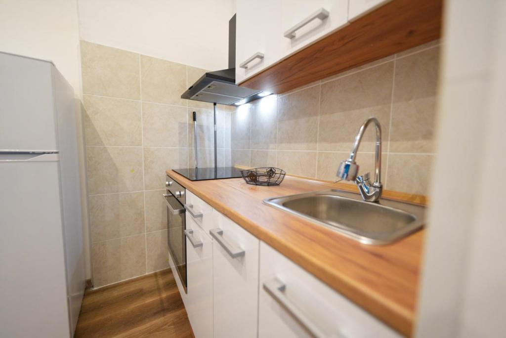 Luxury Suite 1 Rosati — Cucina completa